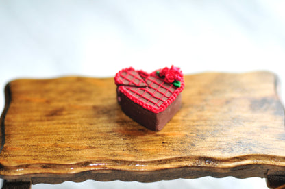 Chocolate Heart Cake w/slice