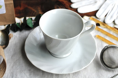 White Swirl Teacup & Saucer Gift Set