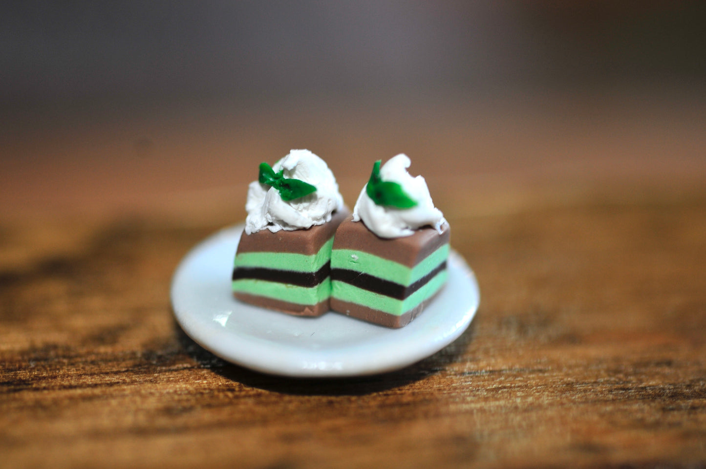 Mint mini cake